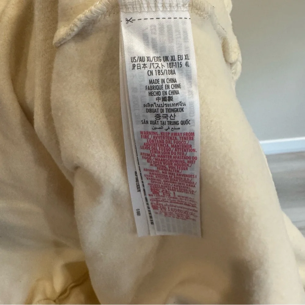 Walt Disney World Mickey Mouse Santa Pullover Christmas Spirit Jersey Size XL - Picture 5 of 9